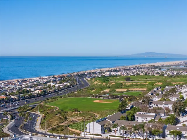 $2,499,000 | 230 Lille Lane, Unit 113, Newport Beach, CA 92663