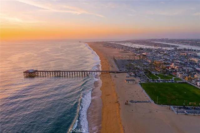 $2,499,000 | 230 Lille Lane, Unit 113, Newport Beach, CA 92663