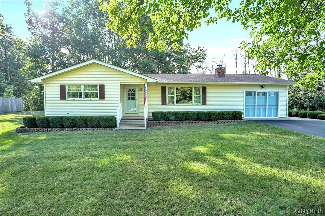 3182 North Gravel Road Ridgeway, NY 14103 - Photo 1 of 20
