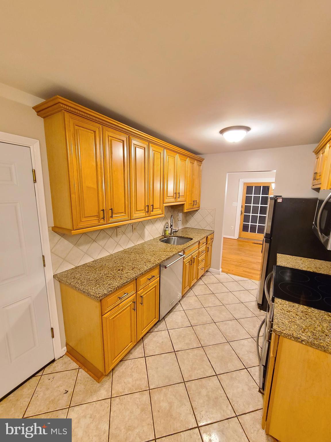 191 Hardy Place Rockville, MD 20852 - Photo 11 of 31 Kitchen