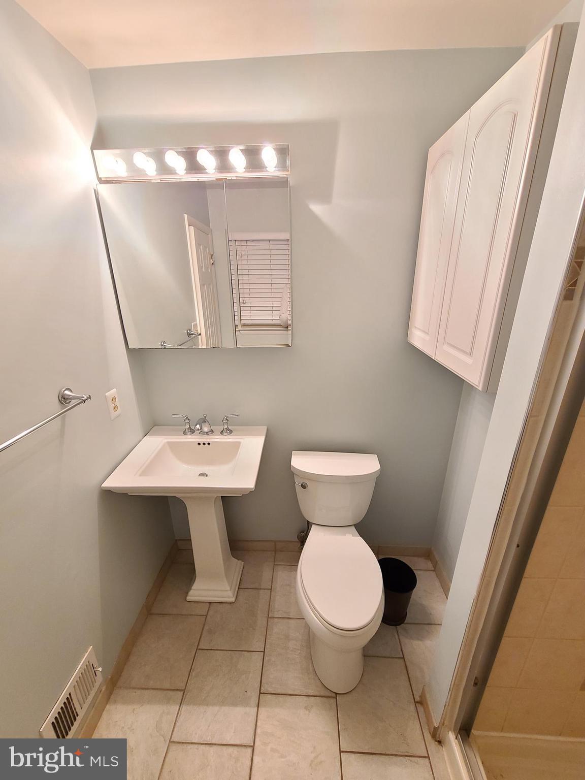 191 Hardy Place Rockville, MD 20852 - Photo 31 of 31 Master Bathroom