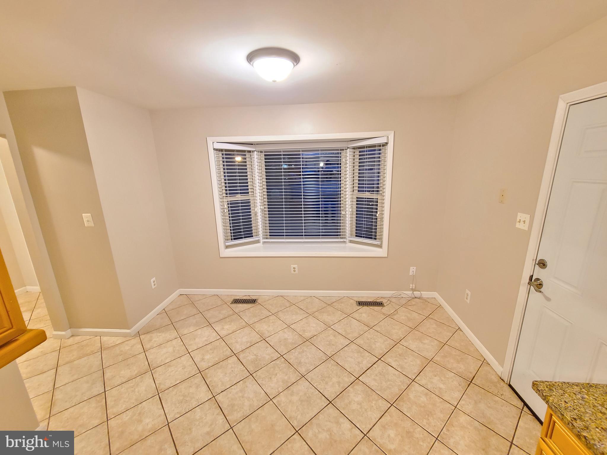 191 Hardy Place Rockville, MD 20852 - Photo 7 of 31 Kitchen