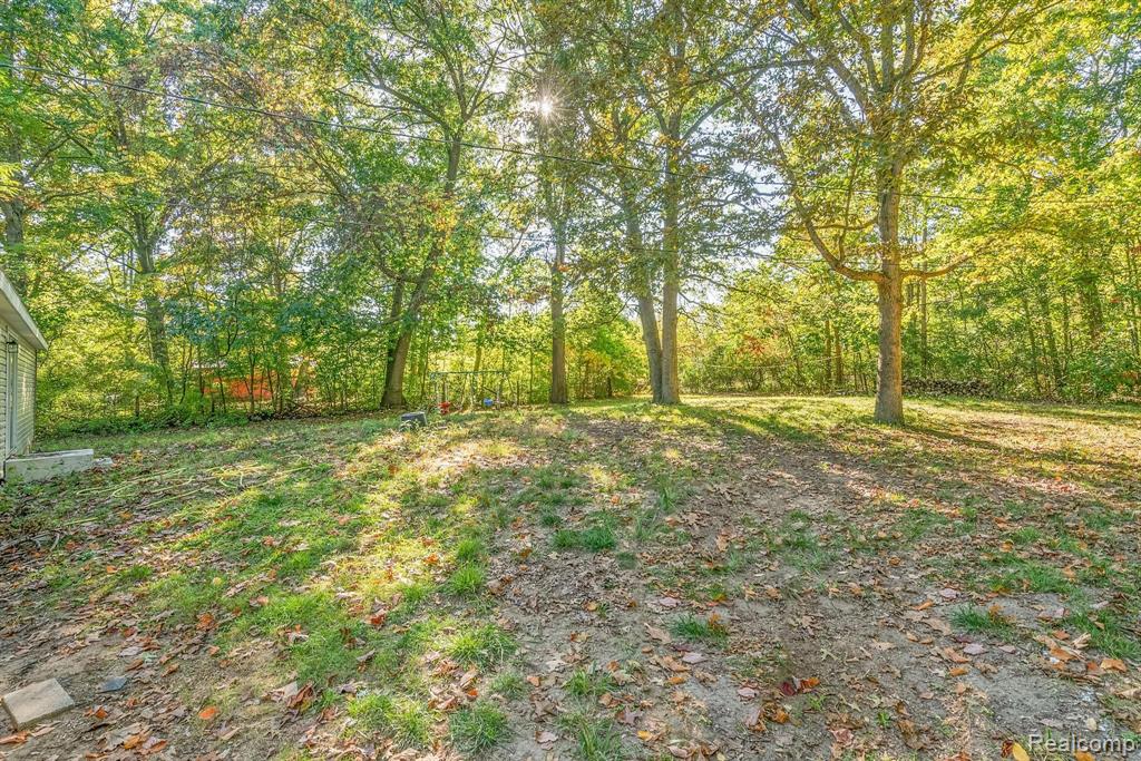 10225 Tuttle Hill Road Maybee, MI 48159 - Photo 8 of 26