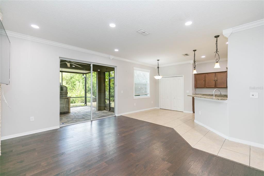 515 Vista Ridge Drive Ruskin, FL 33570 - Photo 18 of 57