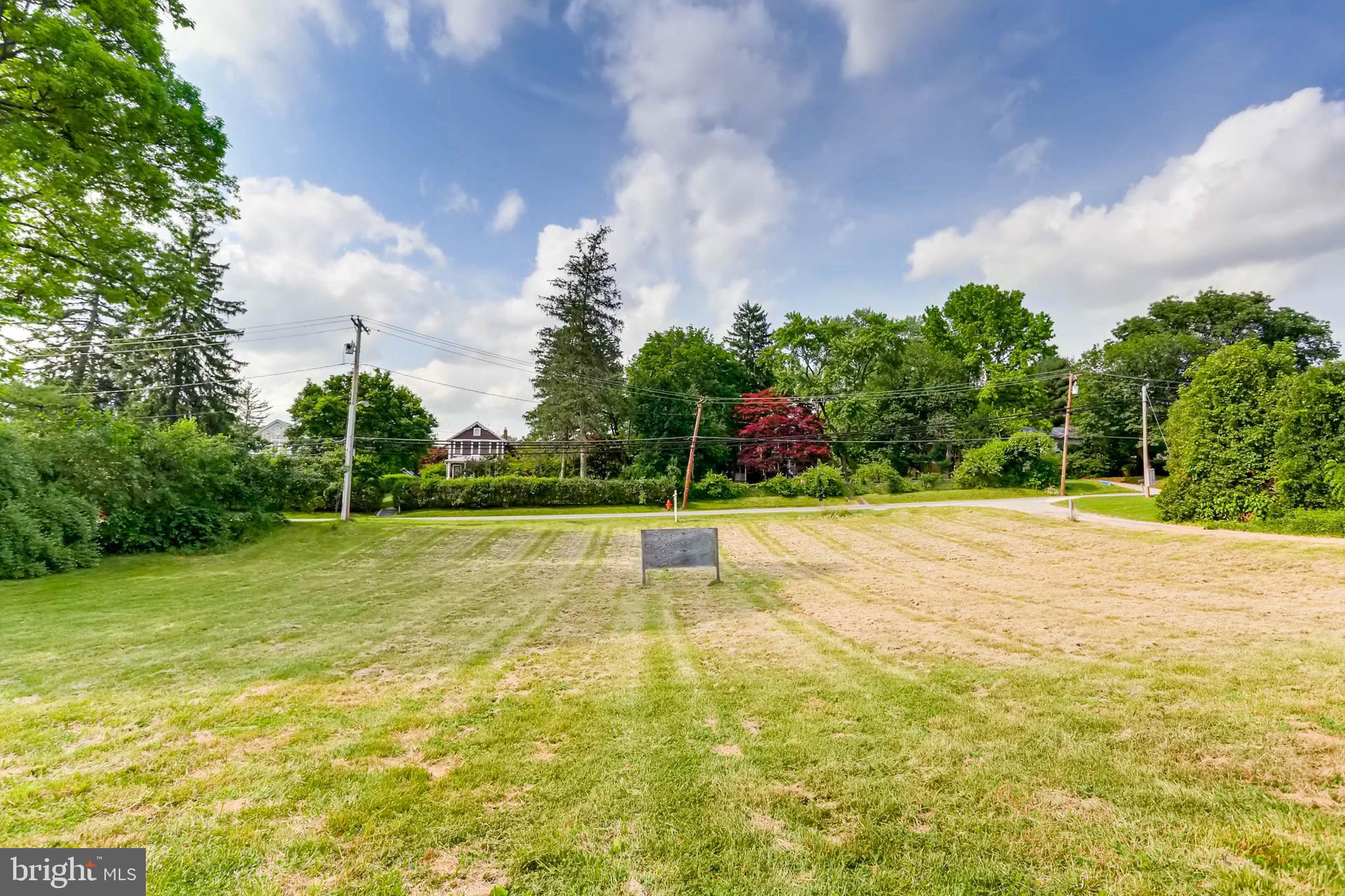 Warren Road Hunt Valley, MD 21030 - Photo 5 of 11 a view of a garden with basketball court