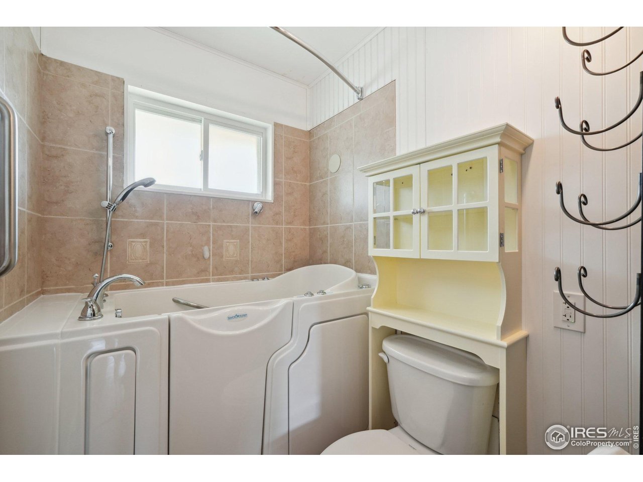 2001 Evergreen Drive Fort Collins, CO 80521 - Photo 18 of 39 a utility room with dryer and washer