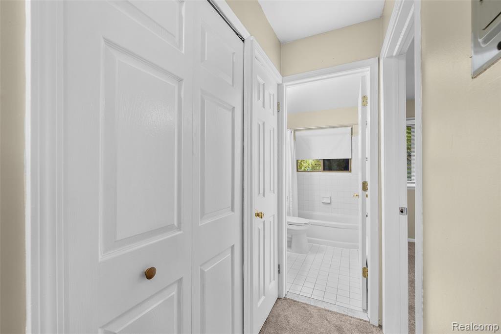 11420 Canal Road, Unit 202 Sterling Heights, MI 48314 - Photo 16 of 26 Gallery Image 16
