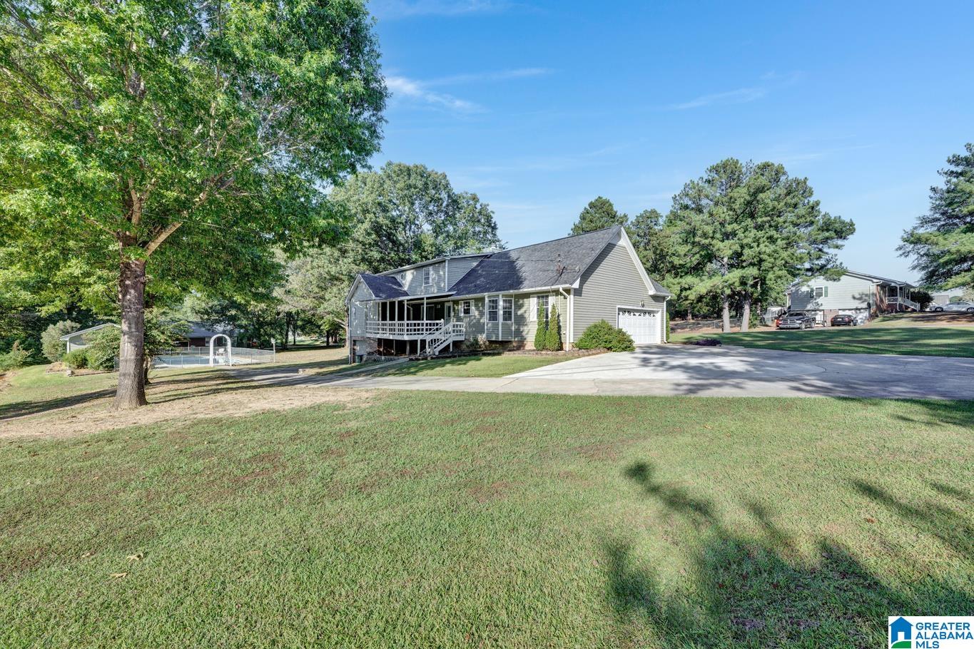 8700 Timber Lane Kimberly, AL 35091 - Photo 3 of 32