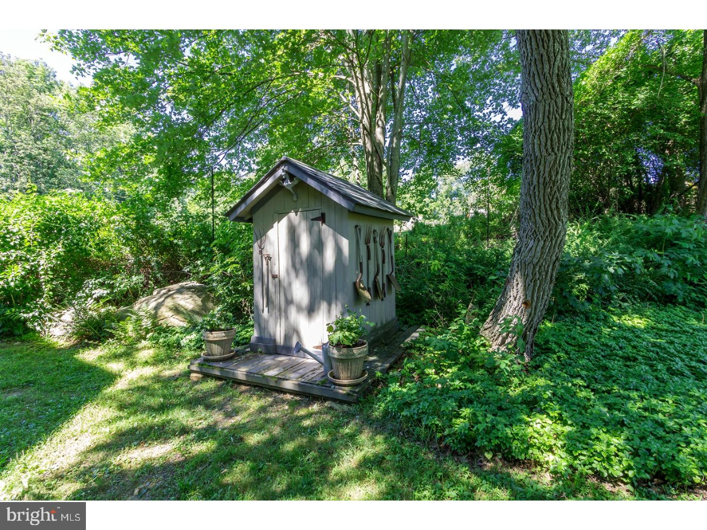 5 Water Street Lebanon, NJ 08833 - Photo 45 of 47 a view of a bird bath