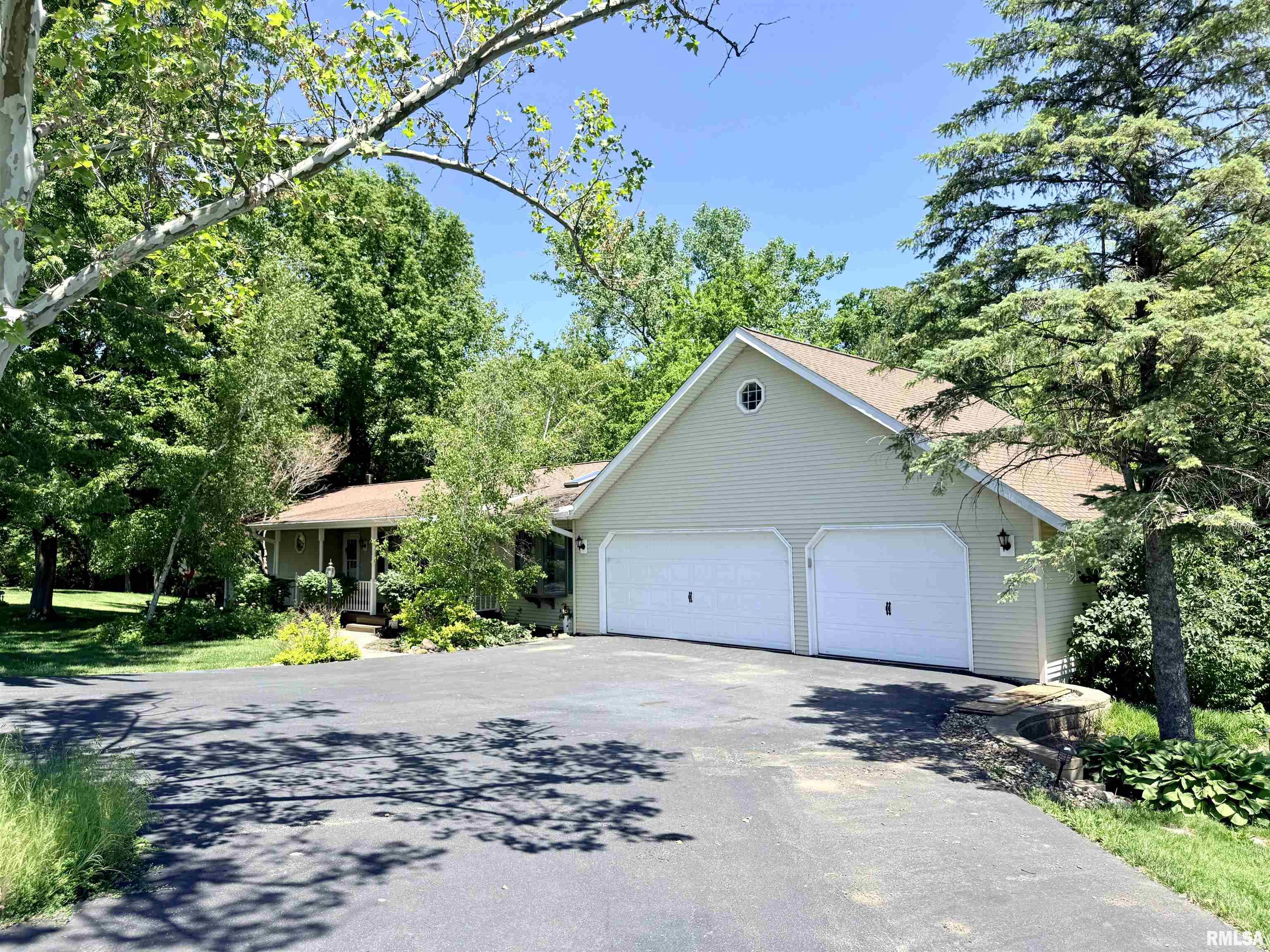 8114 North Ford Road Edwards, IL 61528 - Photo 3 of 11