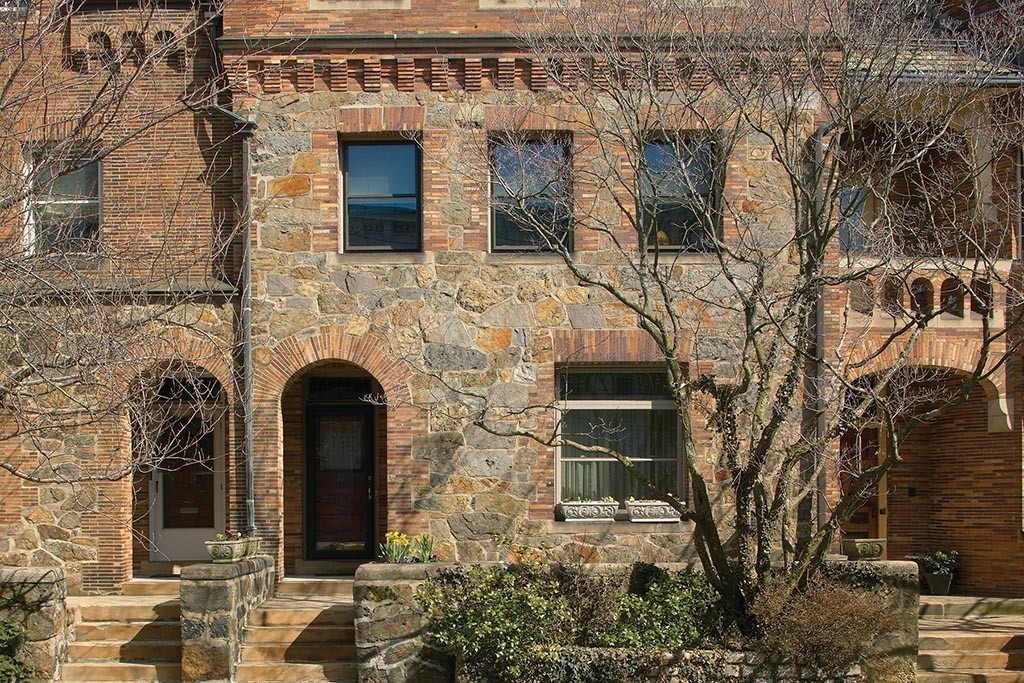 17 Kilsyth Road Brookline, MA 02445 - Photo 2 of 10