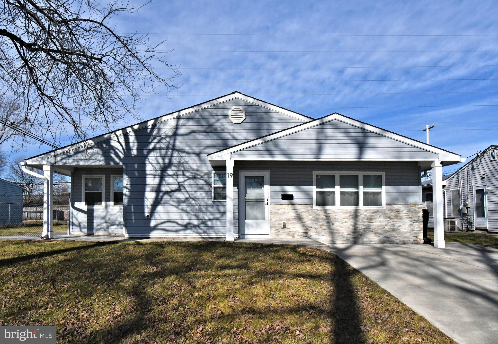 19 Walnut Lane Levittown, PA 19054 - Photo 1 of 44