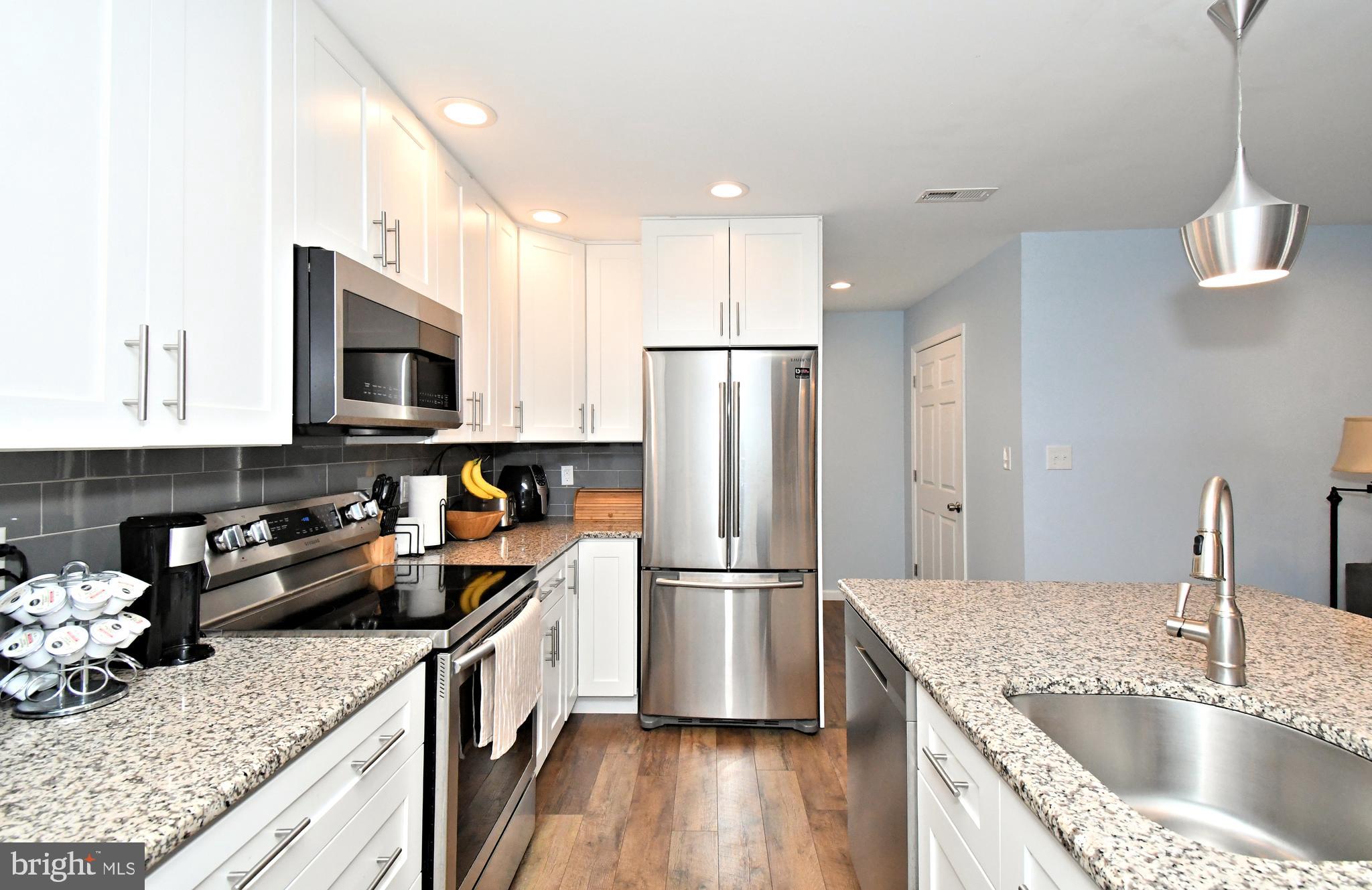 19 Walnut Lane Levittown, PA 19054 - Photo 13 of 44