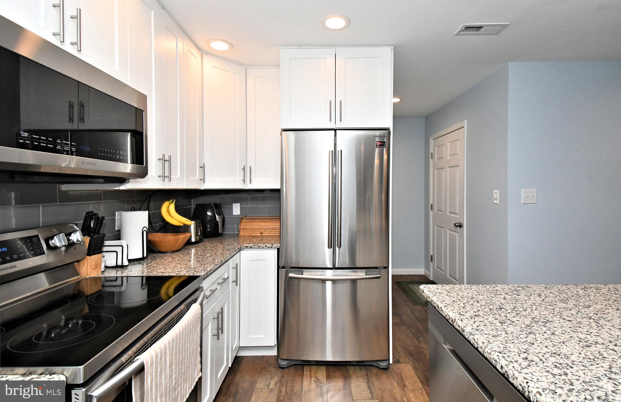 19 Walnut Lane Levittown, PA 19054 - Photo 15 of 44