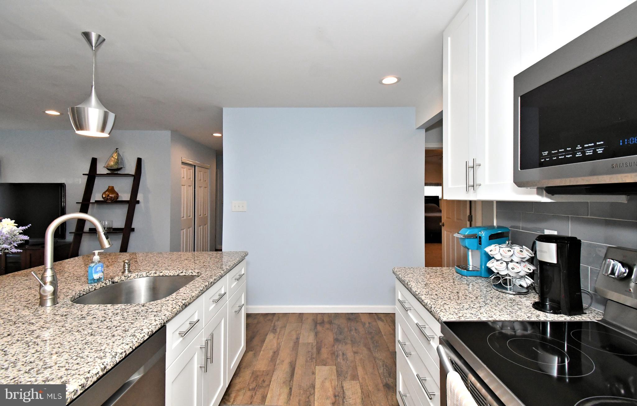 19 Walnut Lane Levittown, PA 19054 - Photo 16 of 44