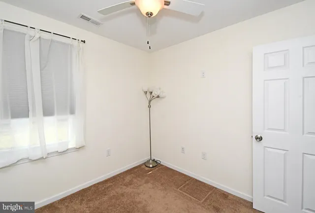 $499,900 | 19 Walnut Lane, Levittown, PA 19054