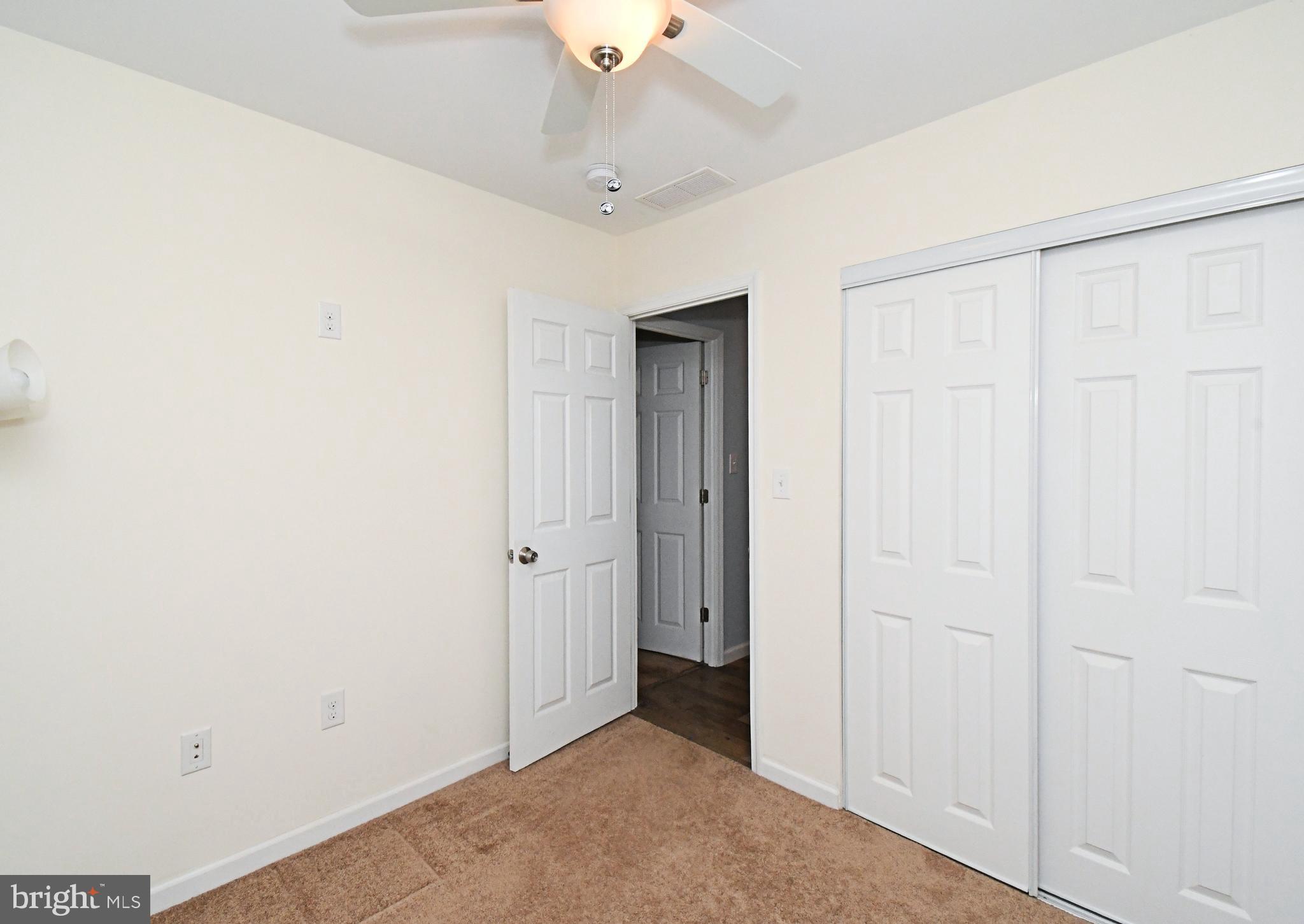 19 Walnut Lane Levittown, PA 19054 - Photo 35 of 44