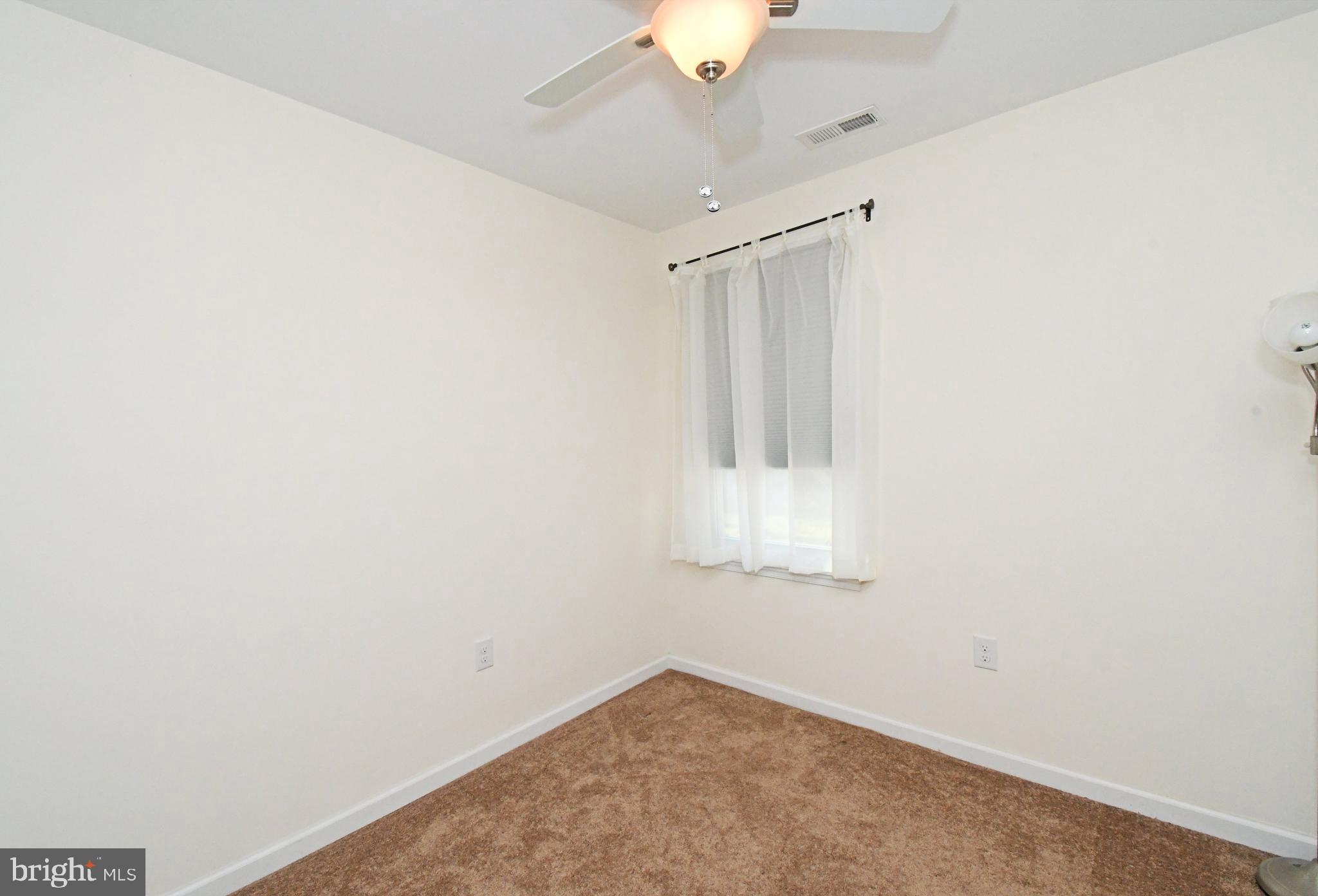 19 Walnut Lane Levittown, PA 19054 - Photo 36 of 44