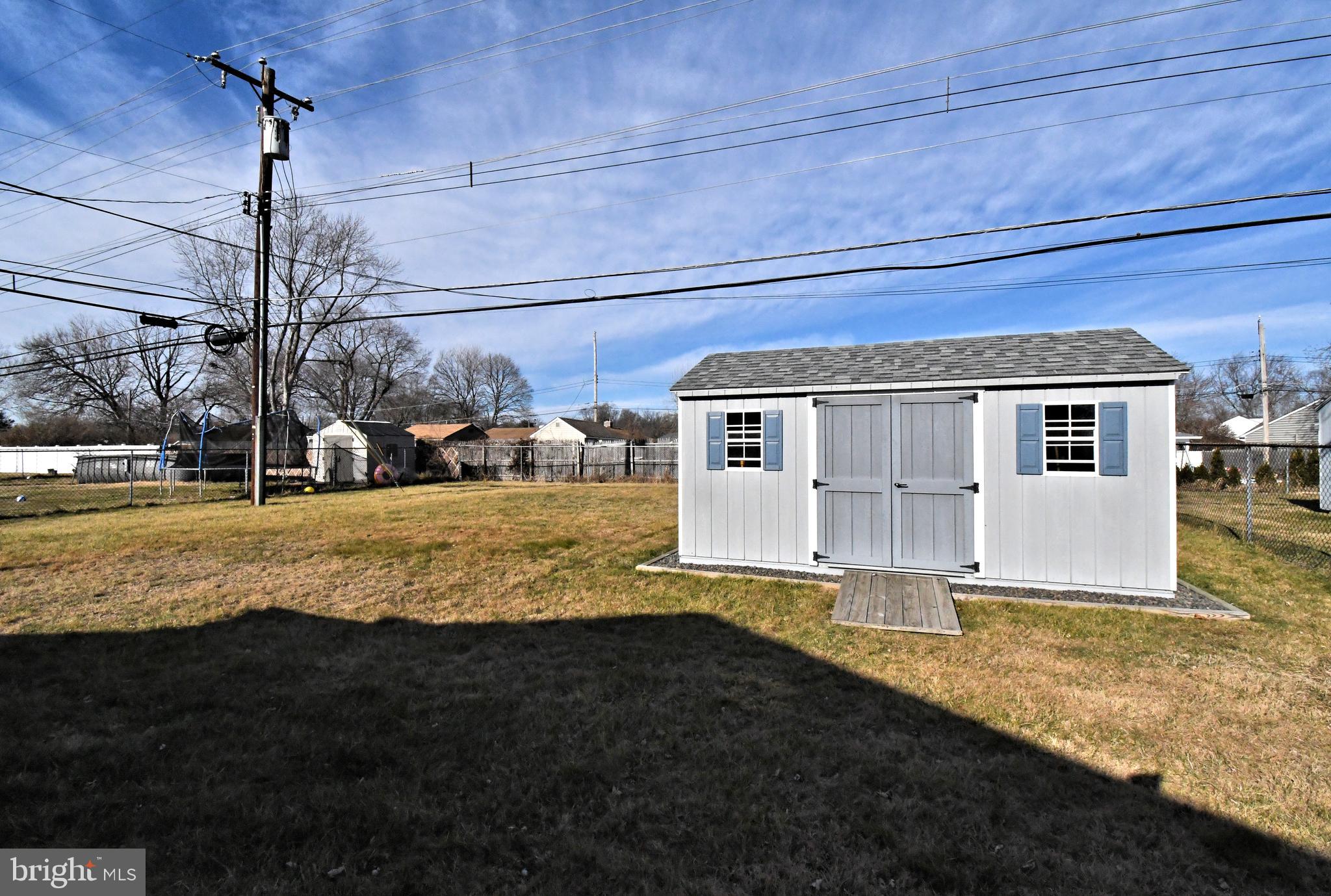 19 Walnut Lane Levittown, PA 19054 - Photo 41 of 44