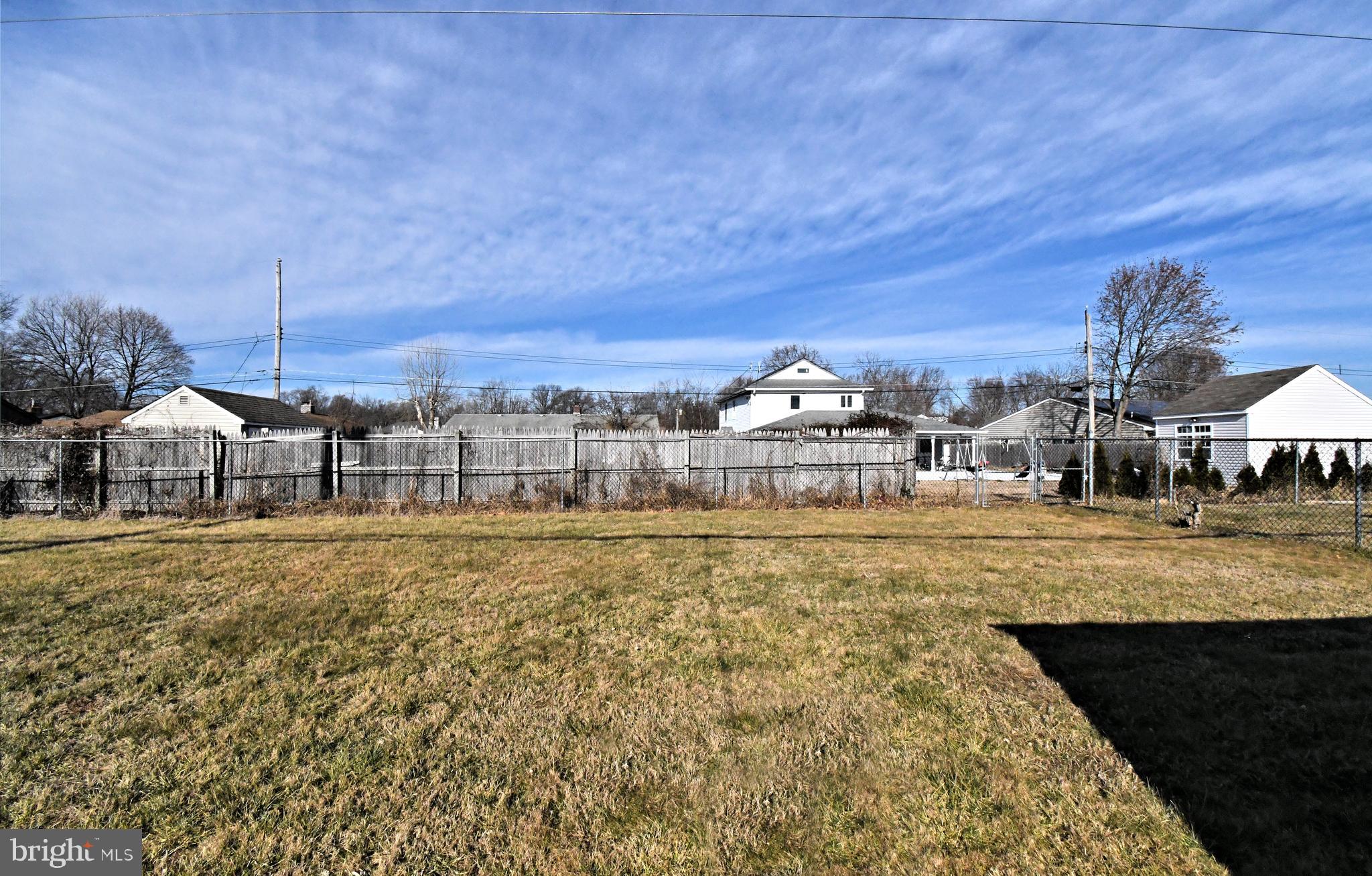 19 Walnut Lane Levittown, PA 19054 - Photo 42 of 44