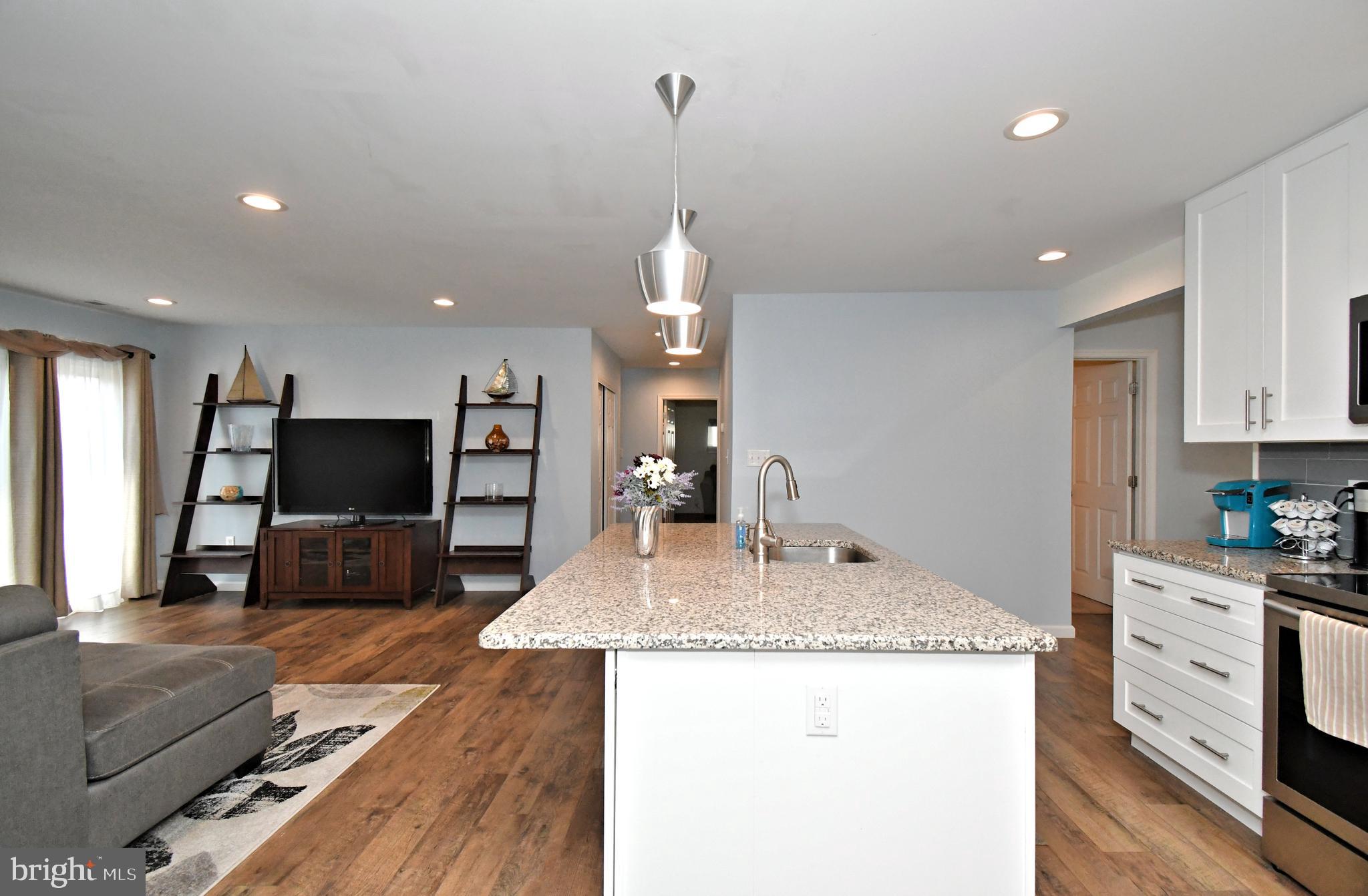 19 Walnut Lane Levittown, PA 19054 - Photo 9 of 44