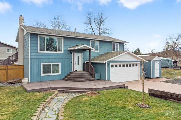 $515,000 | 814 Valley View Drive, Moscow, ID 83843