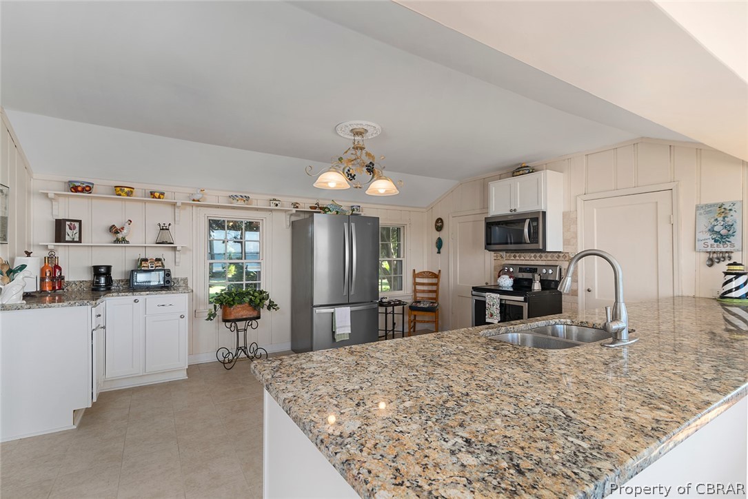 1321 Fox Point Road Reedville, VA 22539 - Photo 18 of 47 Gallery Image 18