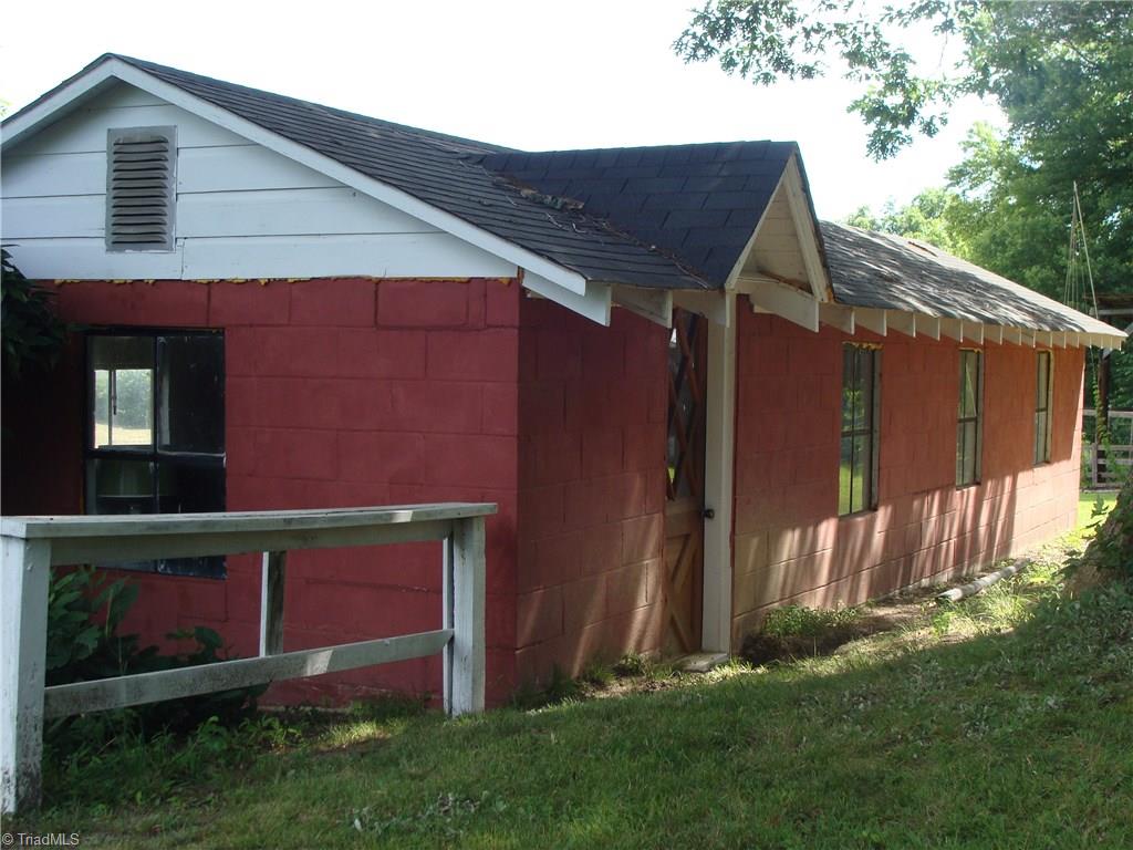3528 Shaffner Road Jonesville, NC 28642 - Photo 11 of 30 Gallery Image 11