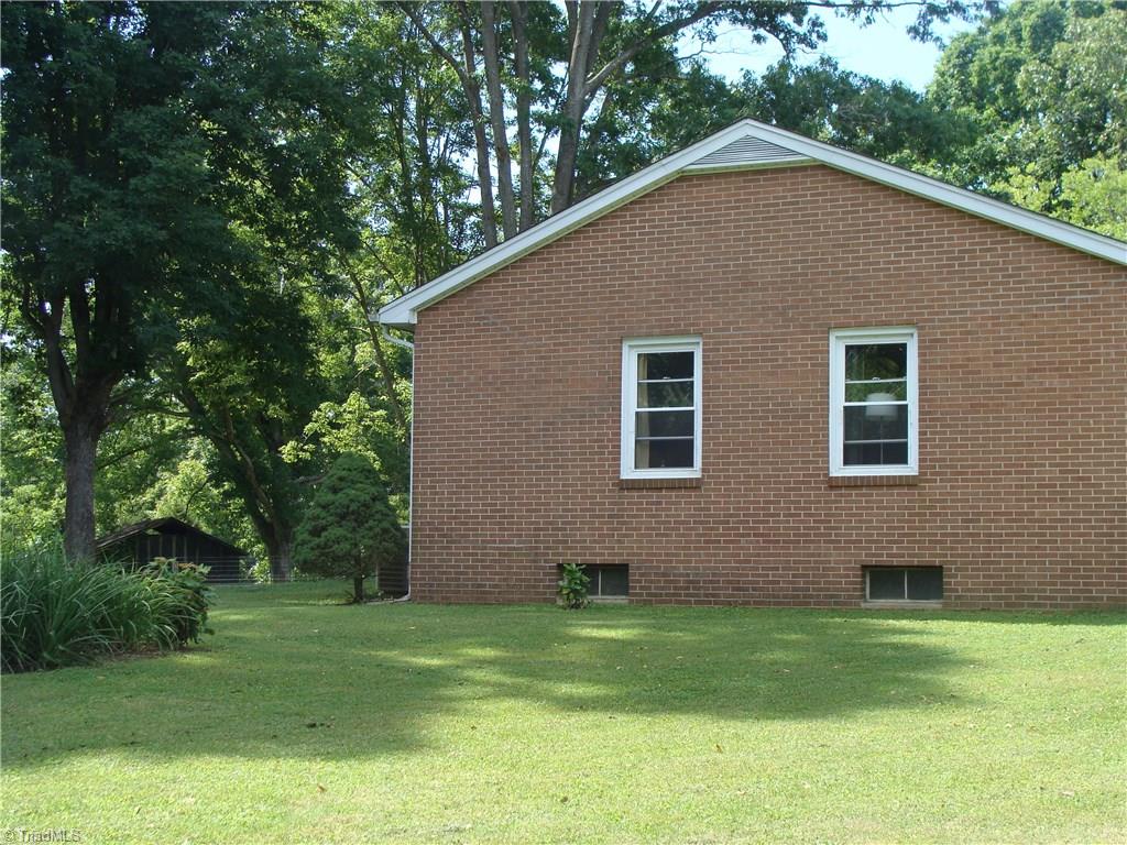 3528 Shaffner Road Jonesville, NC 28642 - Photo 6 of 30 Gallery Image 6
