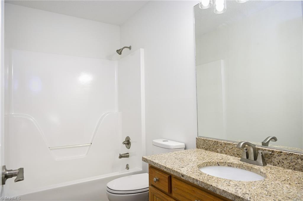 431 Central Road Clemmons, NC 27012 - Photo 12 of 23 Gallery Image 12