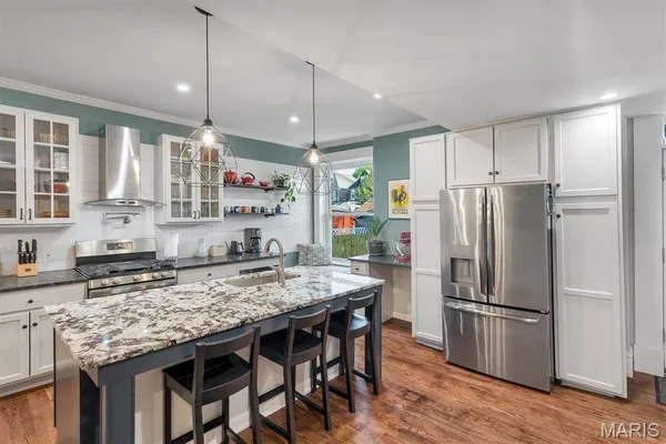 $624,900 | 3714 Wyoming Street, St. Louis, MO 63116