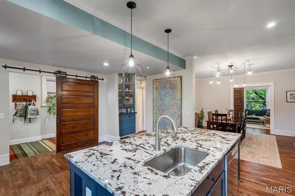 $624,900 | 3714 Wyoming Street, St. Louis, MO 63116