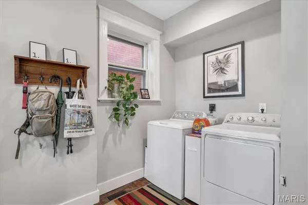 $624,900 | 3714 Wyoming Street, St. Louis, MO 63116