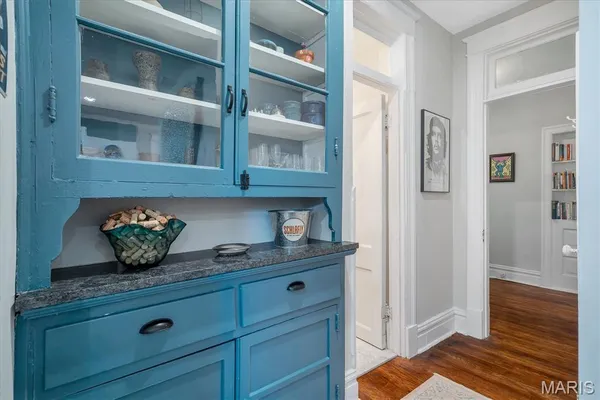 $624,900 | 3714 Wyoming Street, St. Louis, MO 63116