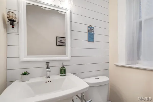 $624,900 | 3714 Wyoming Street, St. Louis, MO 63116