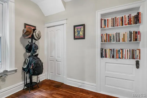 $624,900 | 3714 Wyoming Street, St. Louis, MO 63116