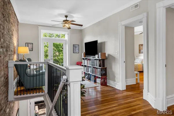 $624,900 | 3714 Wyoming Street, St. Louis, MO 63116