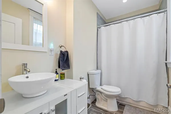 $624,900 | 3714 Wyoming Street, St. Louis, MO 63116