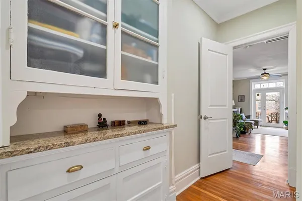 $624,900 | 3714 Wyoming Street, St. Louis, MO 63116