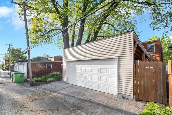 $624,900 | 3714 Wyoming Street, St. Louis, MO 63116