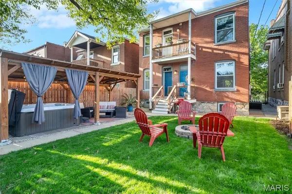 $624,900 | 3714 Wyoming Street, St. Louis, MO 63116