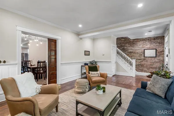 $624,900 | 3714 Wyoming Street, St. Louis, MO 63116