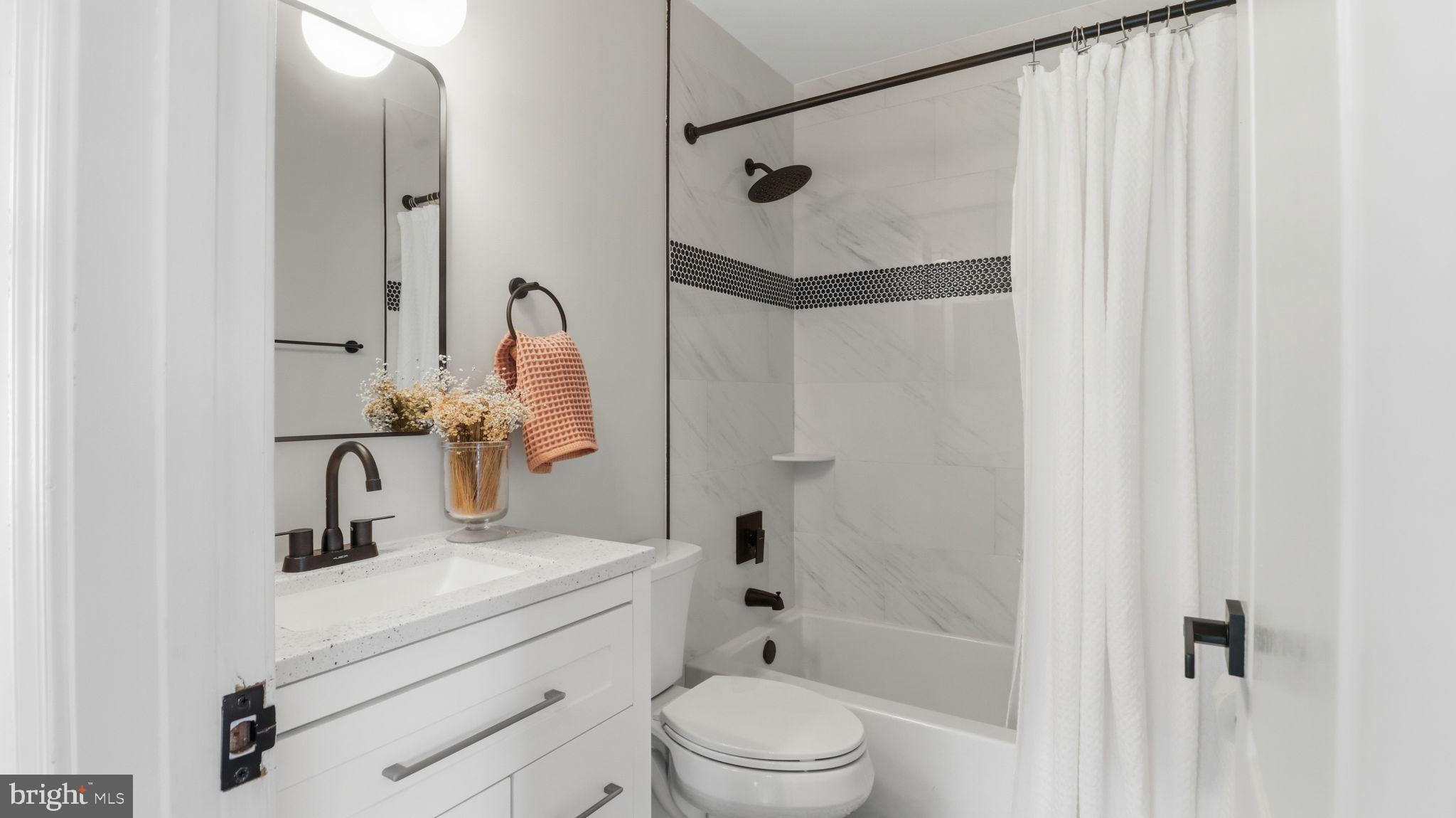 12000 Edgemere Circle Reston, VA 20190 - Photo 25 of 31 Full Bath Upper Level
