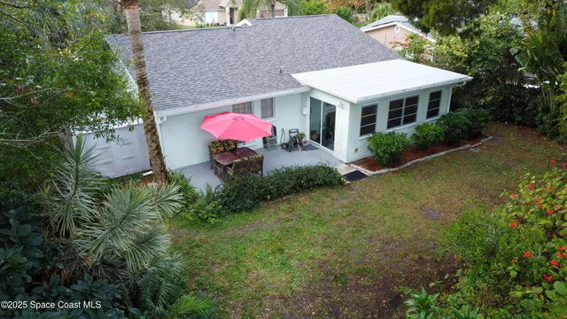 $325,000 | 425 Banyan Street, Sebastian, FL 32958