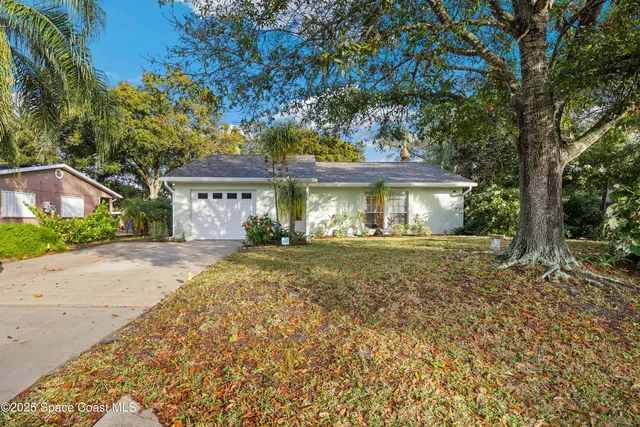 $325,000 | 425 Banyan Street, Sebastian, FL 32958