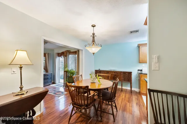 $325,000 | 425 Banyan Street, Sebastian, FL 32958