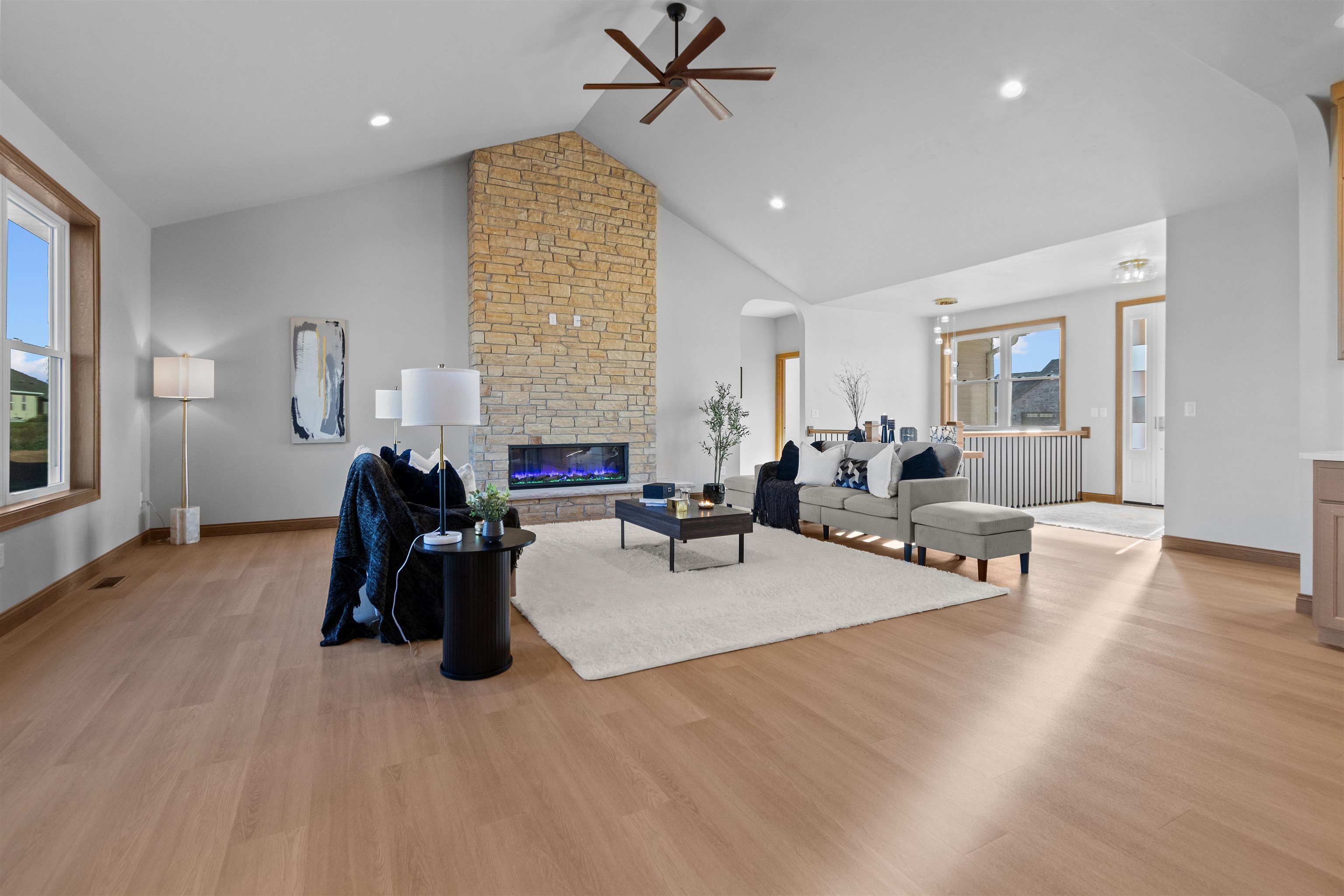 266 East Sweetwater Way Appleton, WI 54913 - Photo 9 of 73