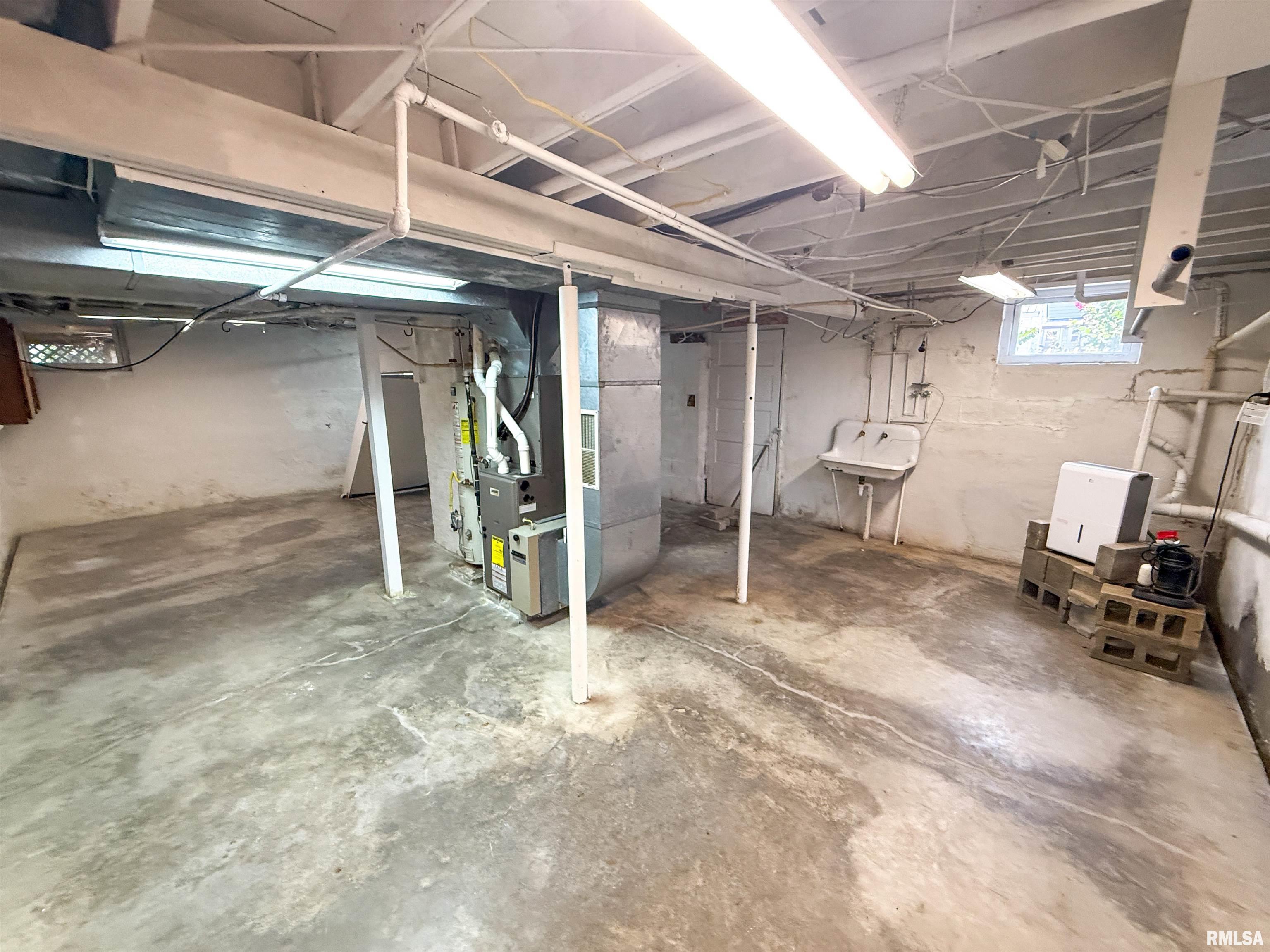 202 Flora Avenue Flora, IL 62839 - Photo 64 of 94