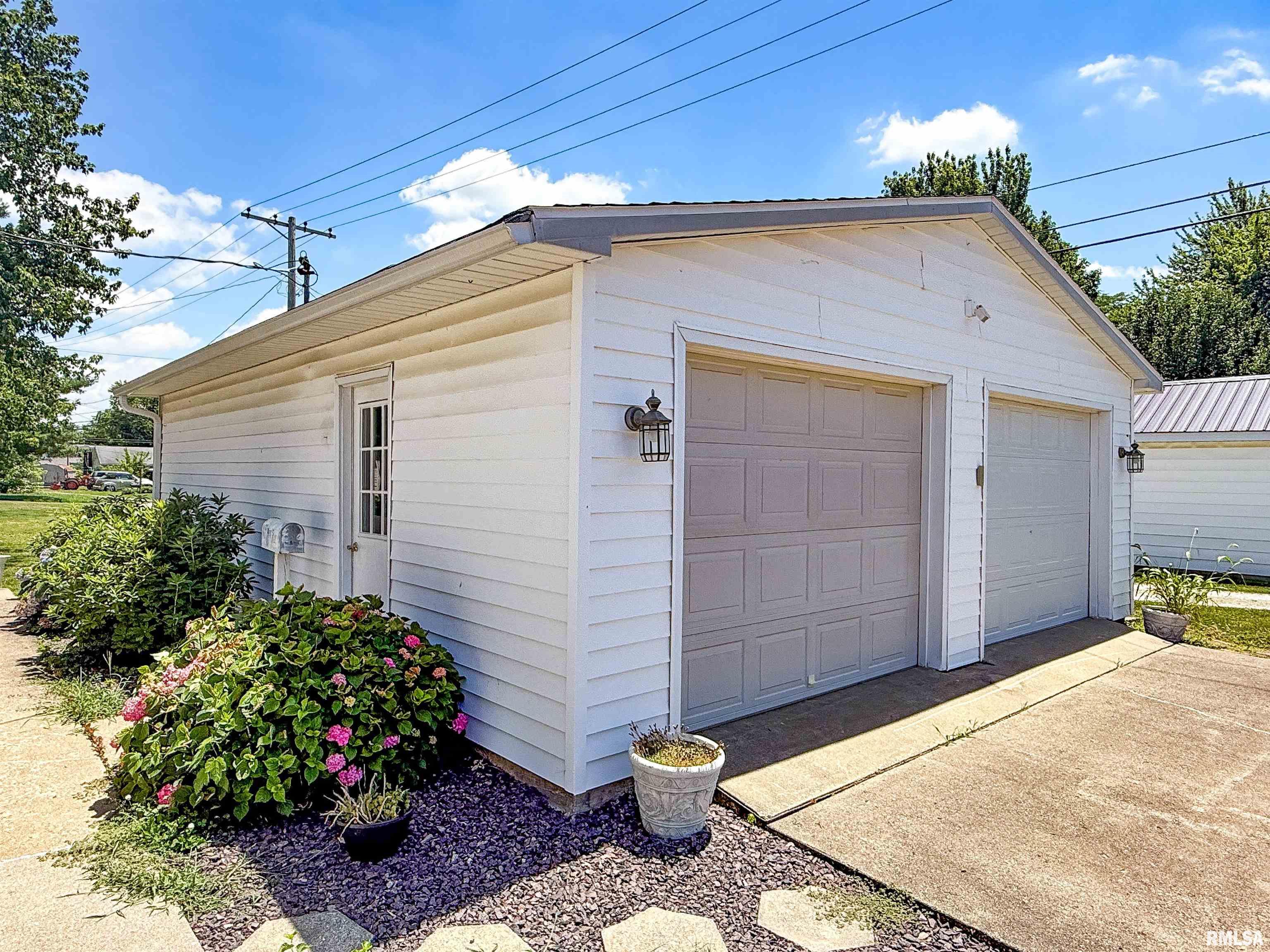 202 Flora Avenue Flora, IL 62839 - Photo 68 of 94