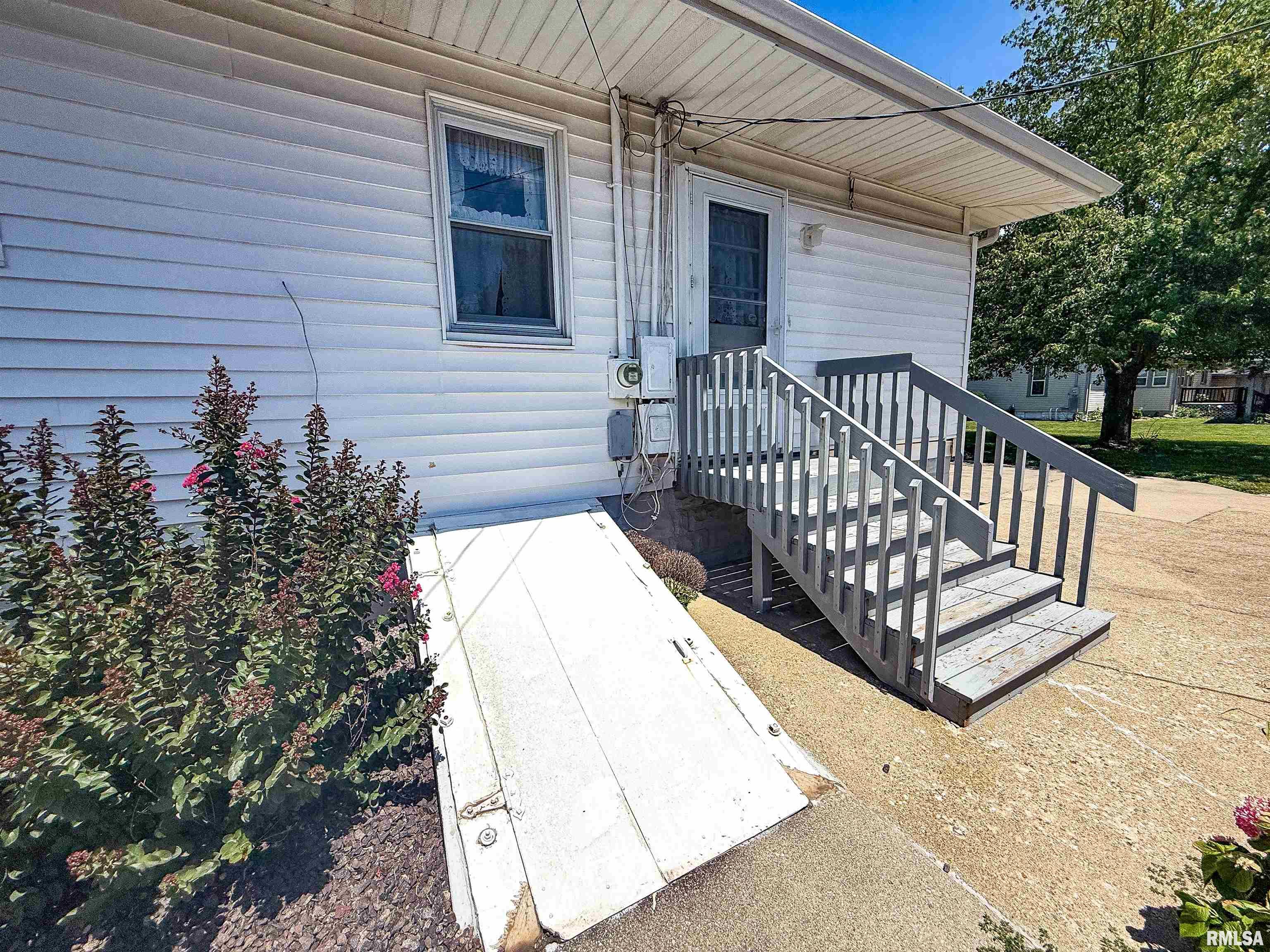 202 Flora Avenue Flora, IL 62839 - Photo 78 of 94